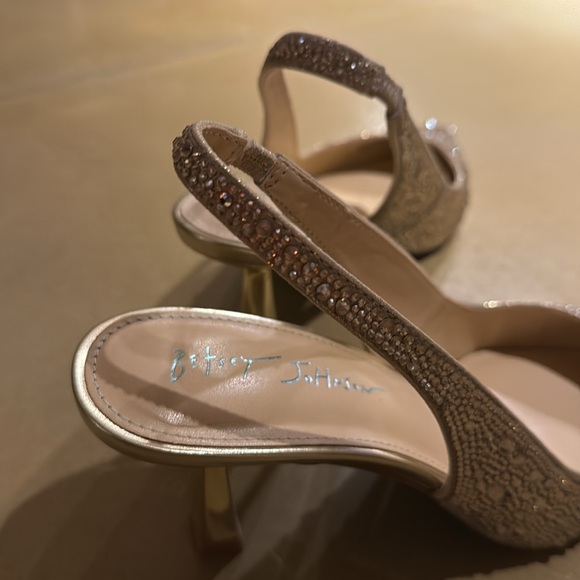 Betsey Johnson Slingback Heels - Picture 7 of 8